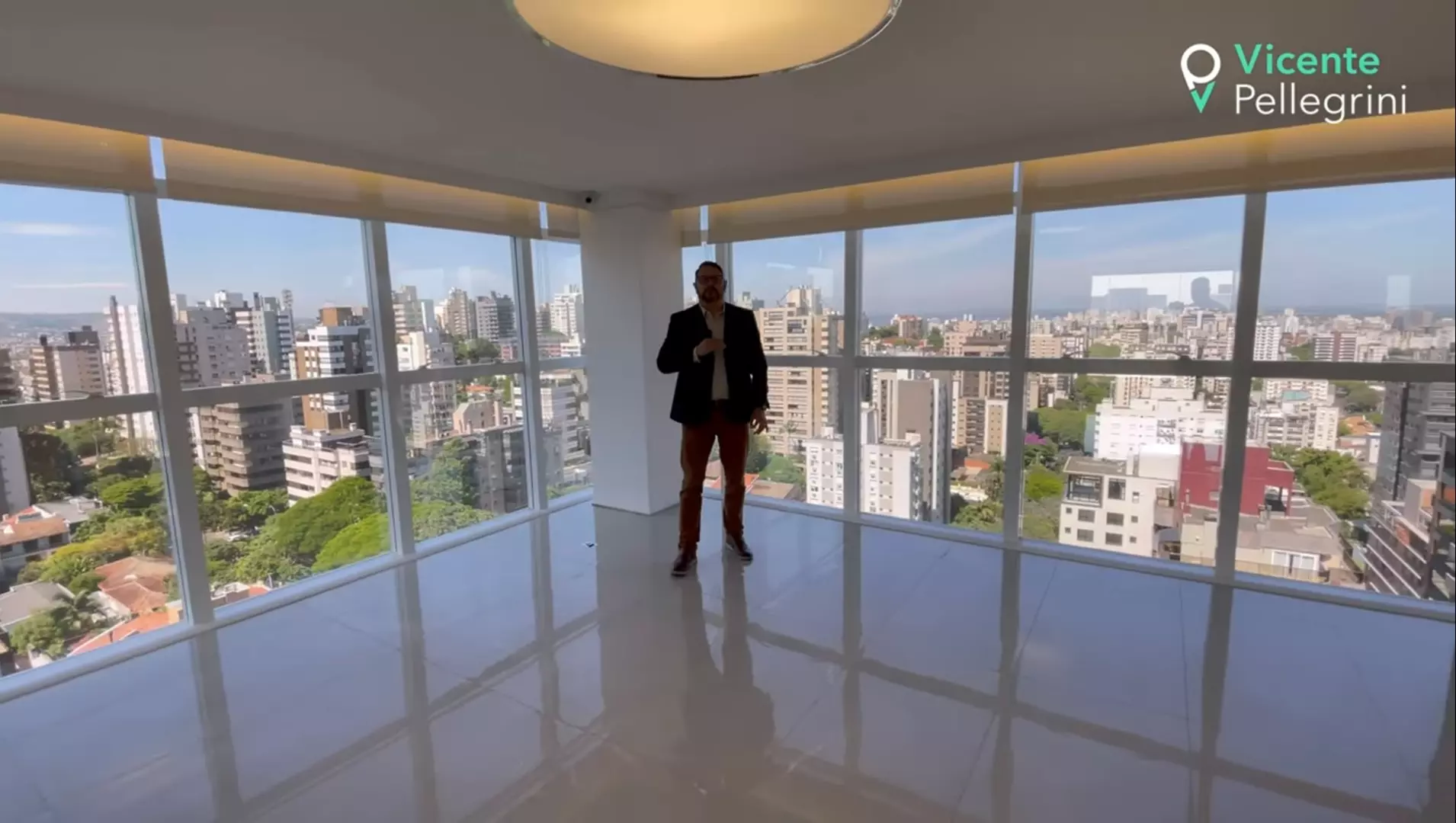 Mont Serrat | Bela Vista | 4 Suítes | 5 vagas de garagem | 382m² | No edifício Imperador | Nas Nuvens | Apartamento | 30161